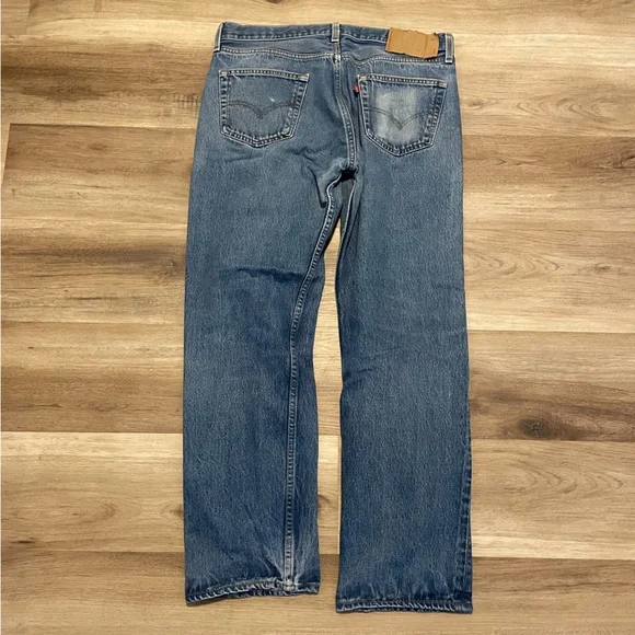 Vintage Levis 501 xx button fly jeans USA Men’s 35x30 perfectly distressed - Picture 2 of 16